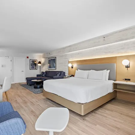 Doubletree By Hilton New York Jfk Airport Hotel Exterior photo