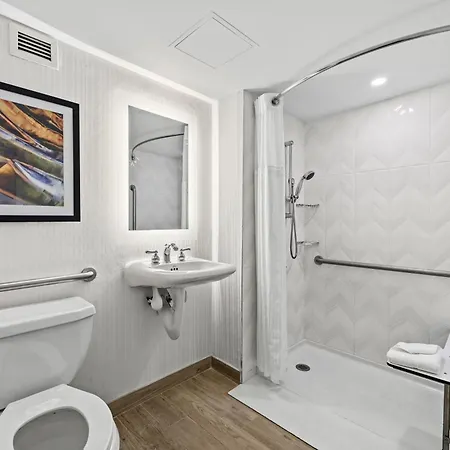 Doubletree By Hilton New York Jfk Airport Hotel Exterior photo
