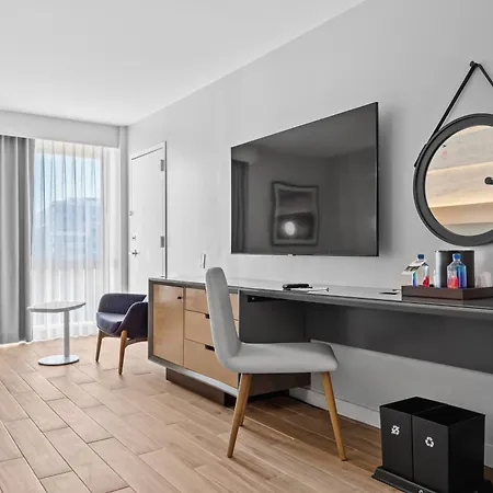 Doubletree By Hilton New York Jfk Airport Hotel Exterior photo